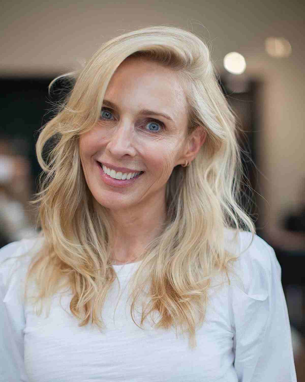 22 Medium Layered Haircuts with Side Bangs for a Chic Combination