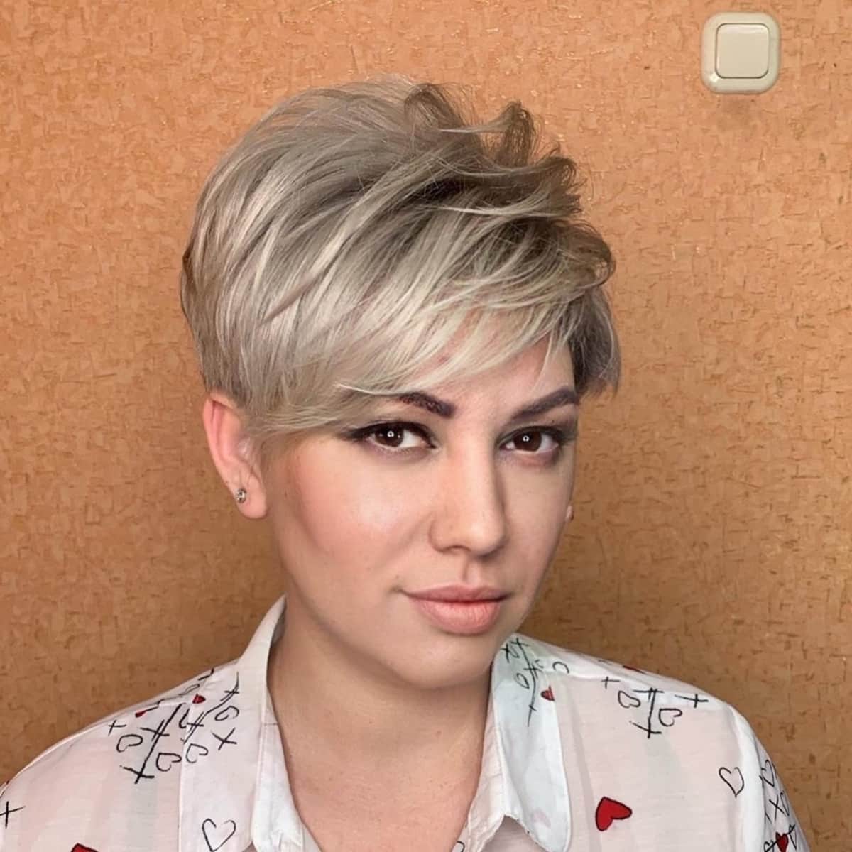 31 Modern Feather Cut Hair Ideas Women Are Getting