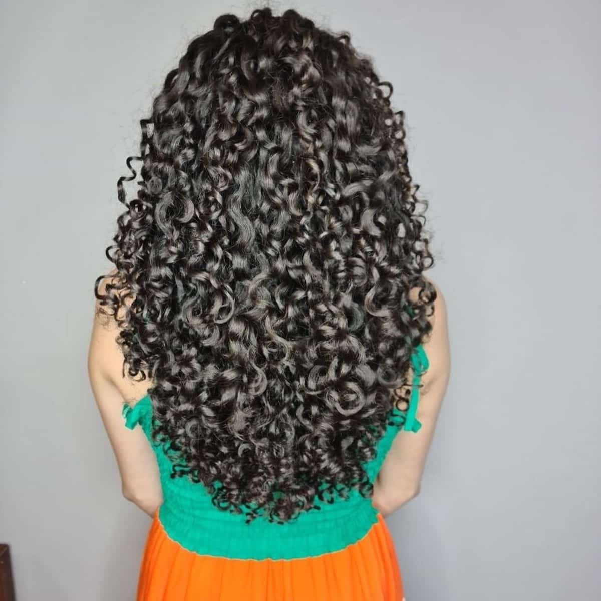 31 Modern Feather Cut Hair Ideas Women Are Getting