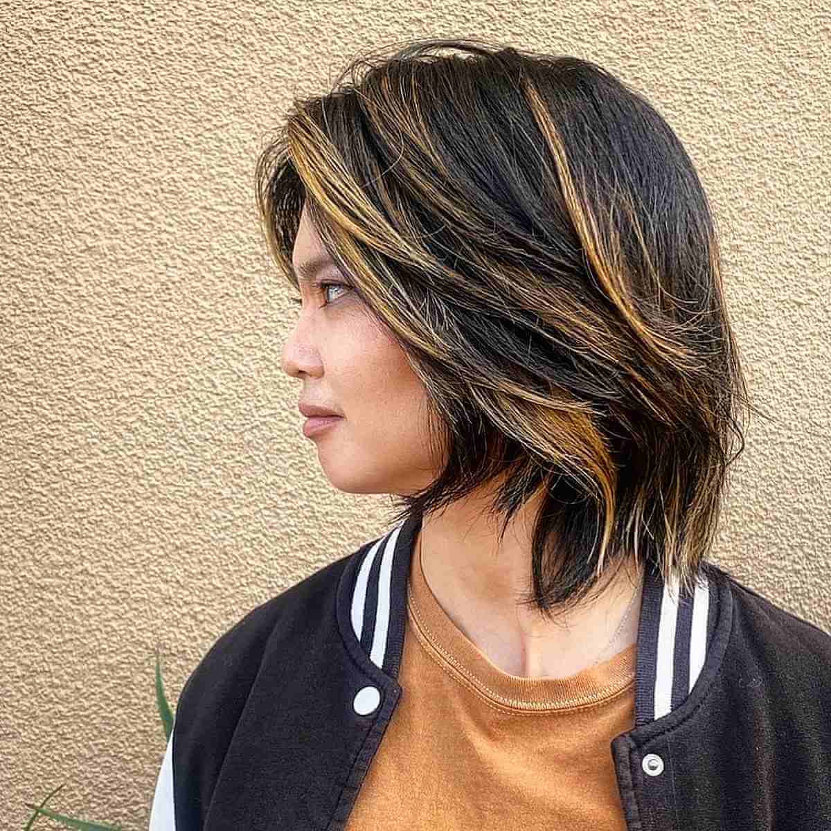 73 Fantastic Short to Medium Layered Haircuts for That In-Between Length