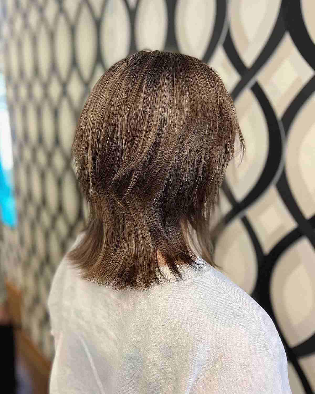 73 Fantastic Short to Medium Layered Haircuts for That In-Between Length