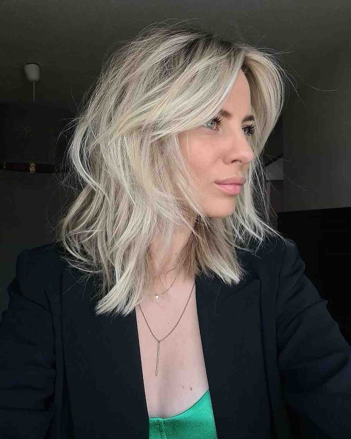 73 Fantastic Short to Medium Layered Haircuts for That In-Between Length