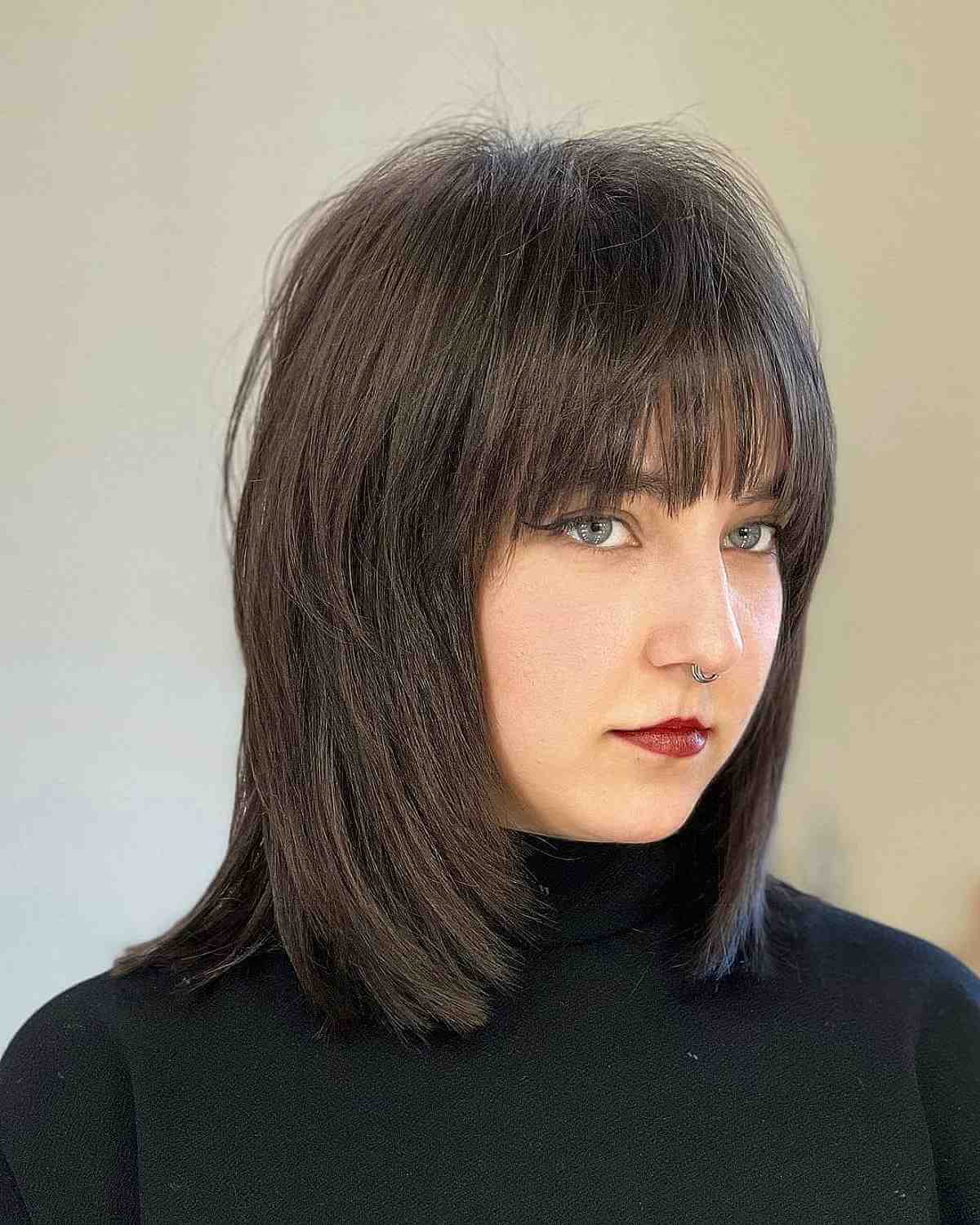 73 Fantastic Short to Medium Layered Haircuts for That In-Between Length
