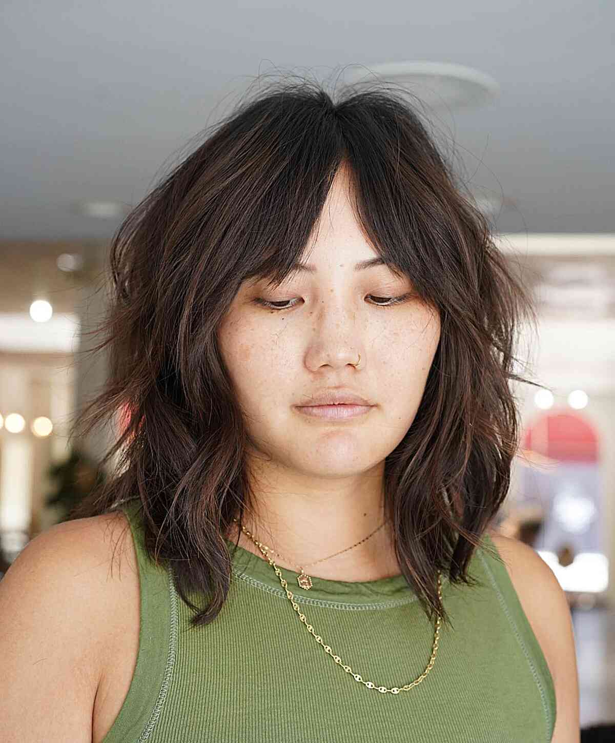 27 Face-Framing Layered & Choppy Haircuts for Shoulder-Length Hair