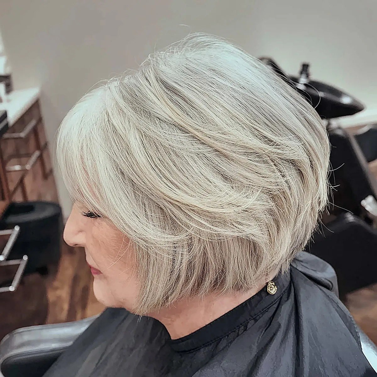 41 Lovely Layered Bob Haircuts for Ladies In Their 60s That Are Easy To Style