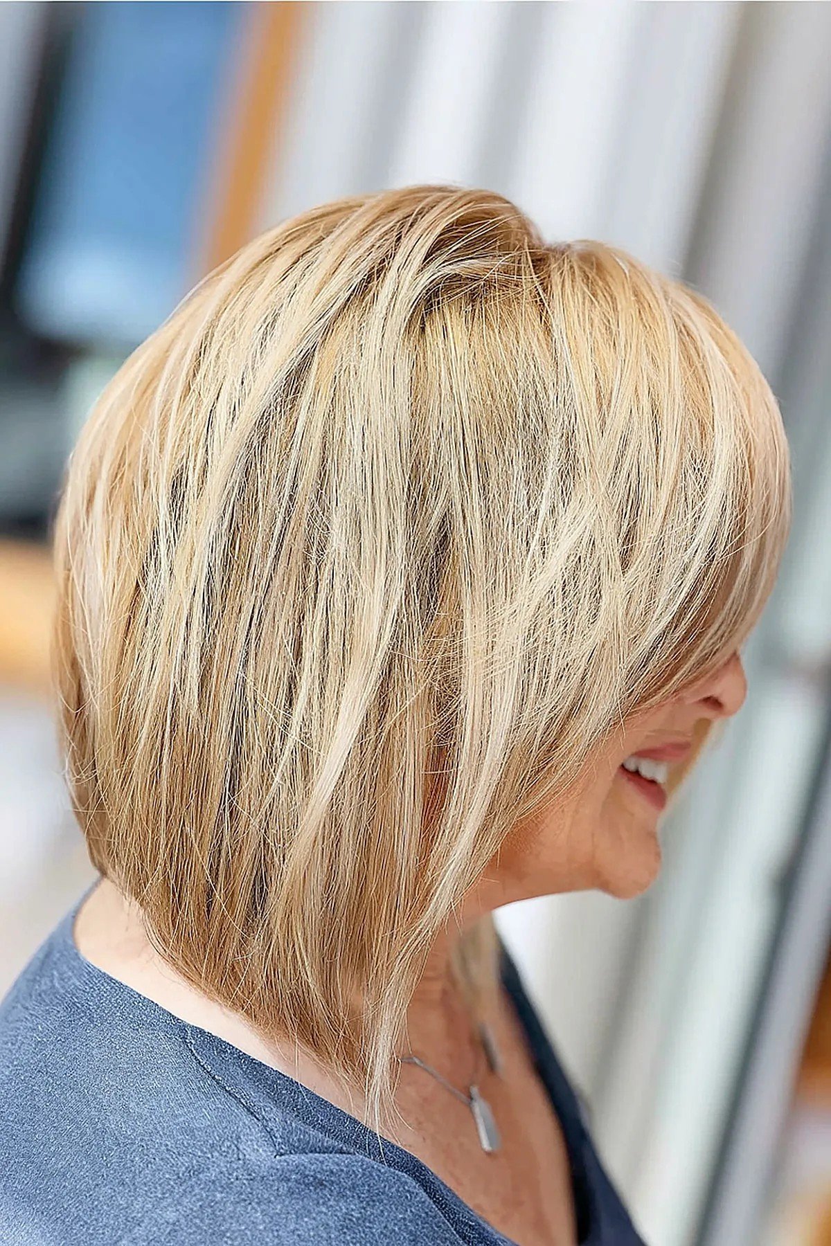41 Lovely Layered Bob Haircuts for Ladies In Their 60s That Are Easy To Style