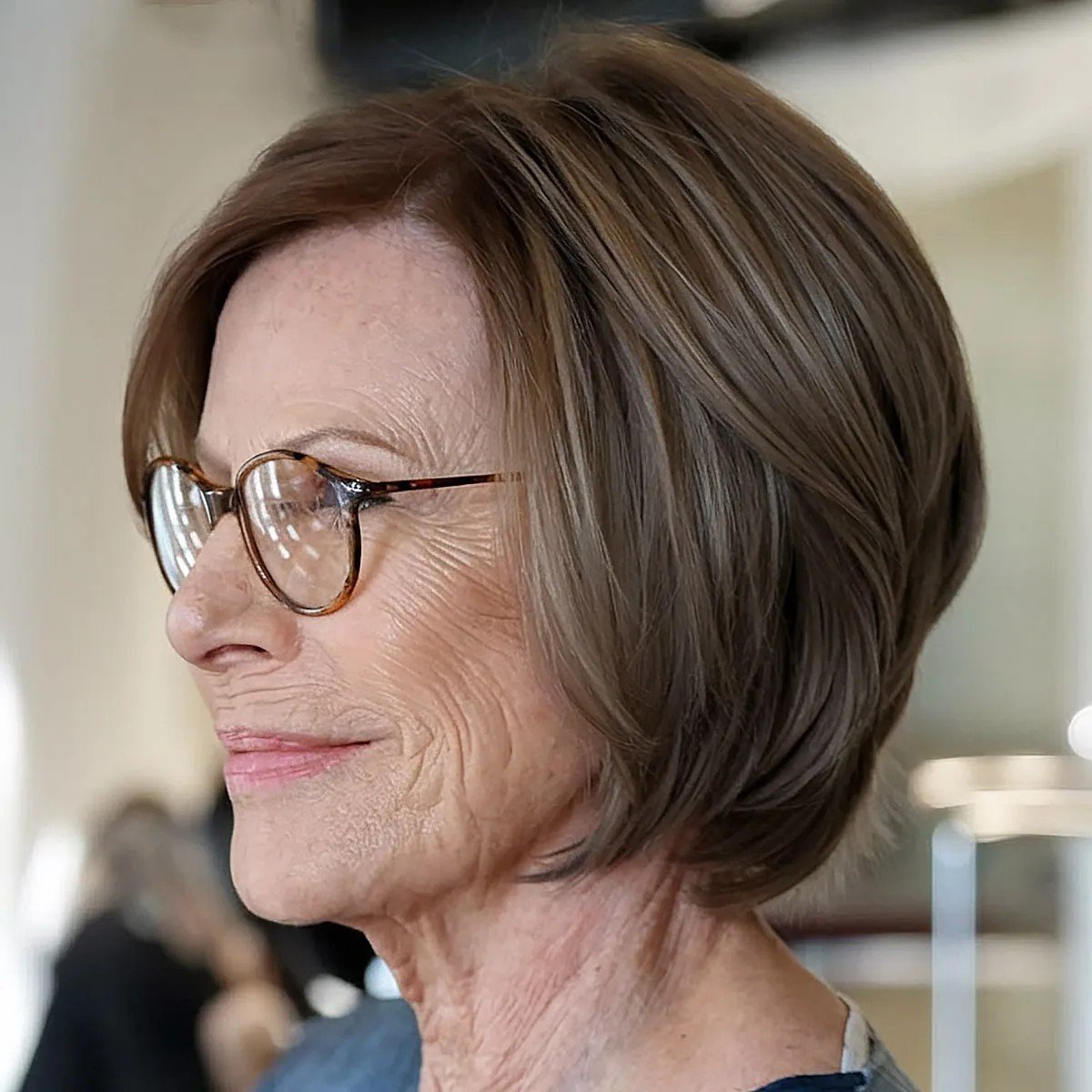 41 Lovely Layered Bob Haircuts for Ladies In Their 60s That Are Easy To Style