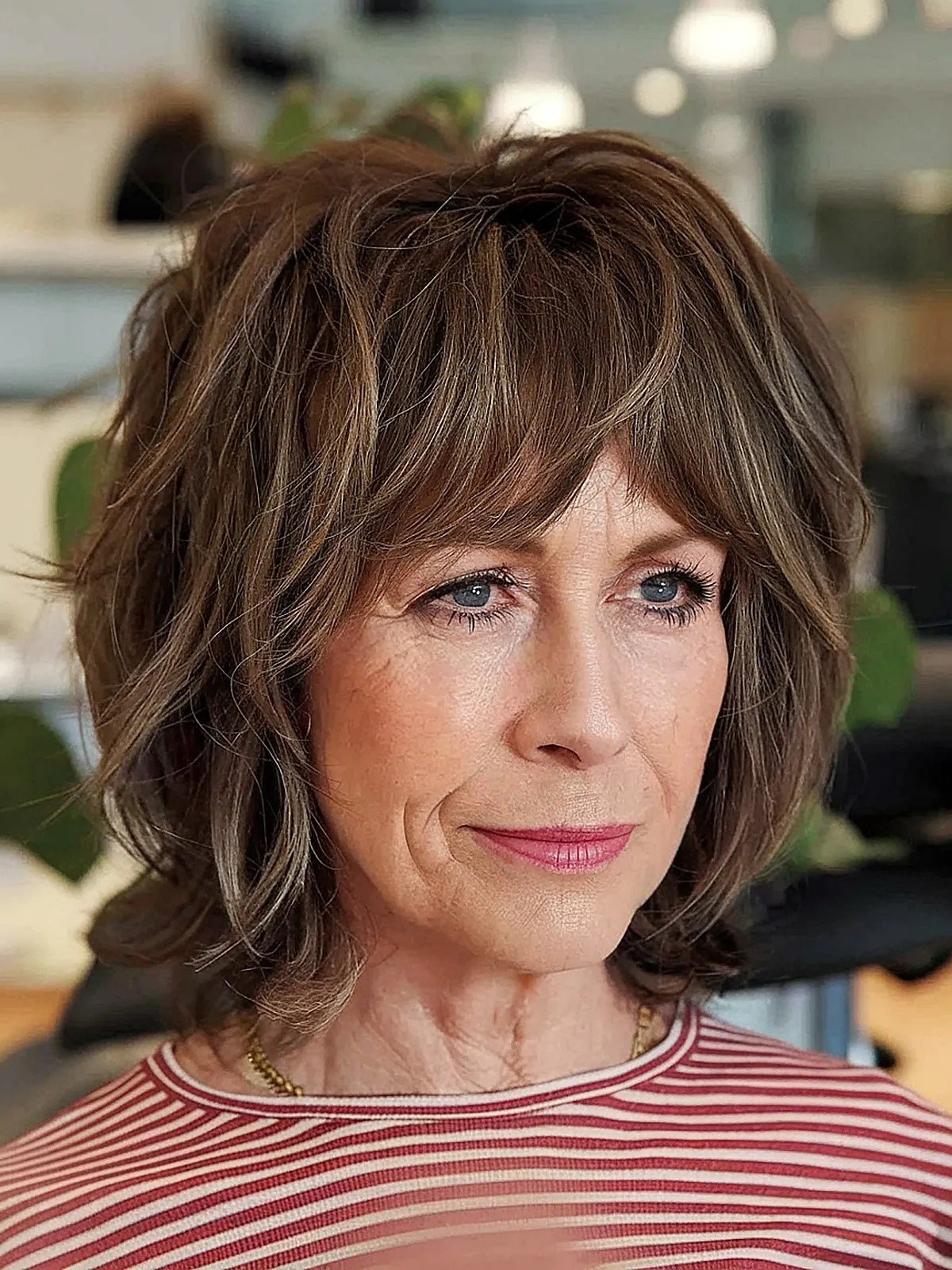 41 Lovely Layered Bob Haircuts for Ladies In Their 60s That Are Easy To Style