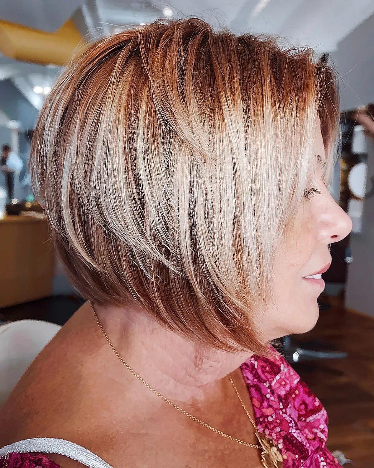 41 Lovely Layered Bob Haircuts for Ladies In Their 60s That Are Easy To Style