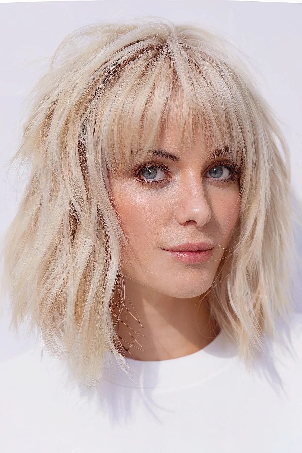 47 Layered Bobs With Bangs To Try This Year