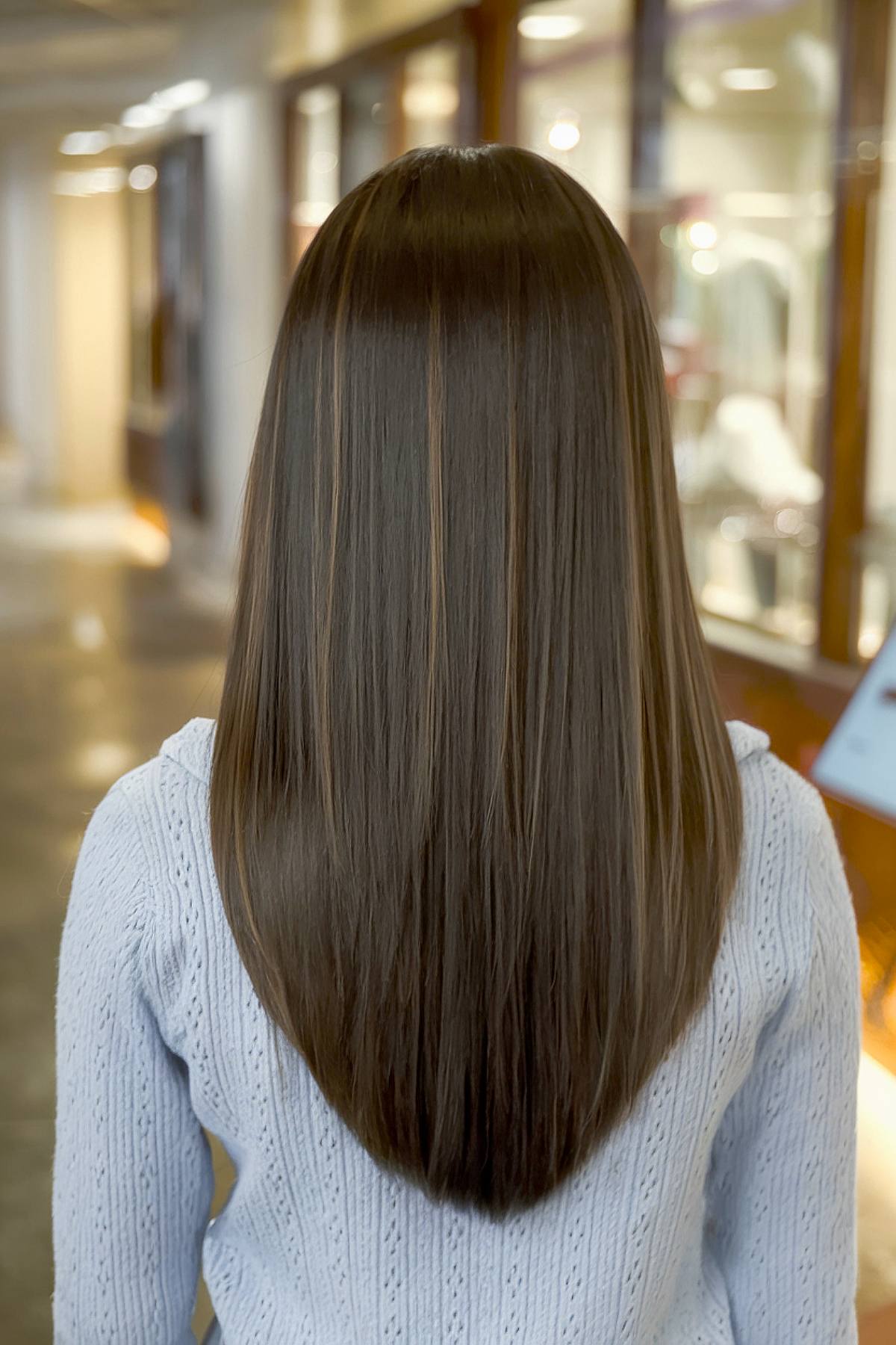 16 Trendy U-Shape Haircut Ideas for 2025