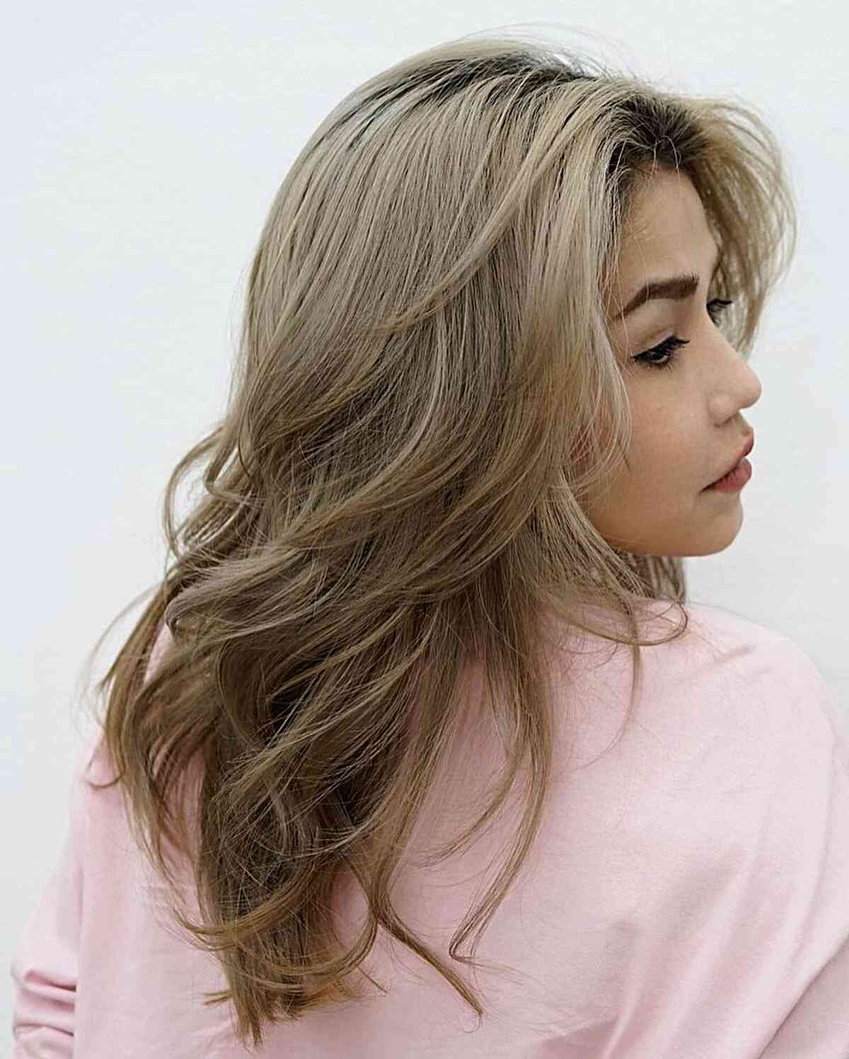 41 Gorgeous Butterfly Haircut Ideas to See Before You Try