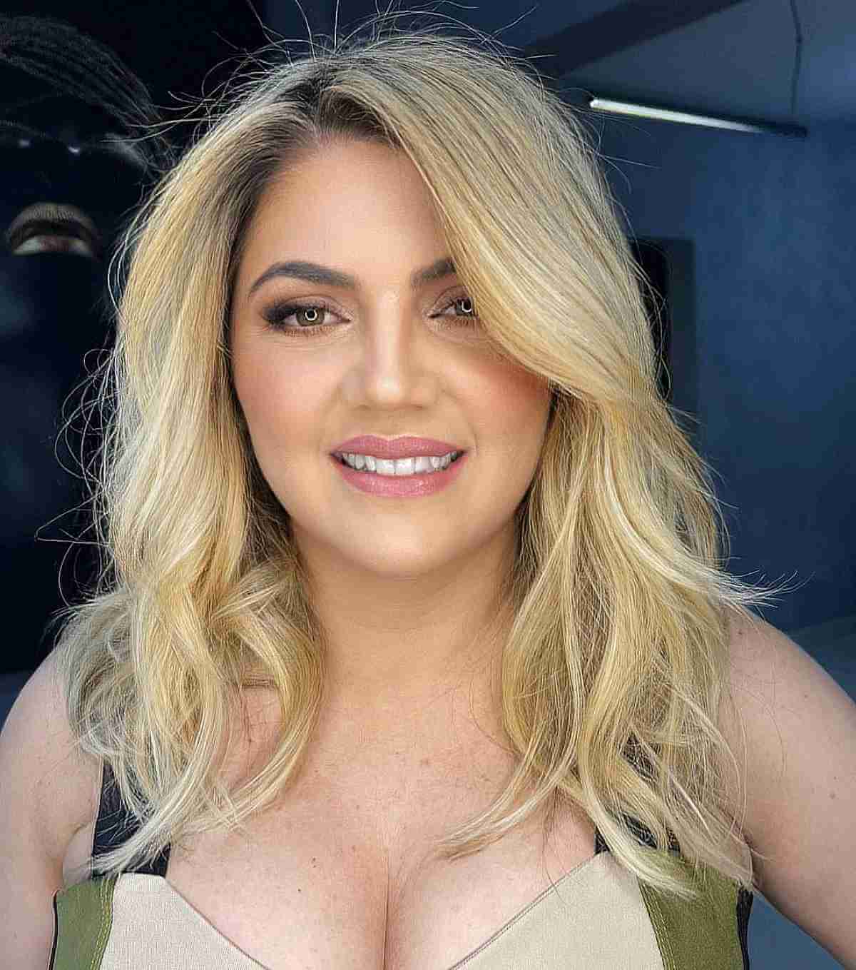 74 Most Popular Medium-Length Layered Haircuts for 2025