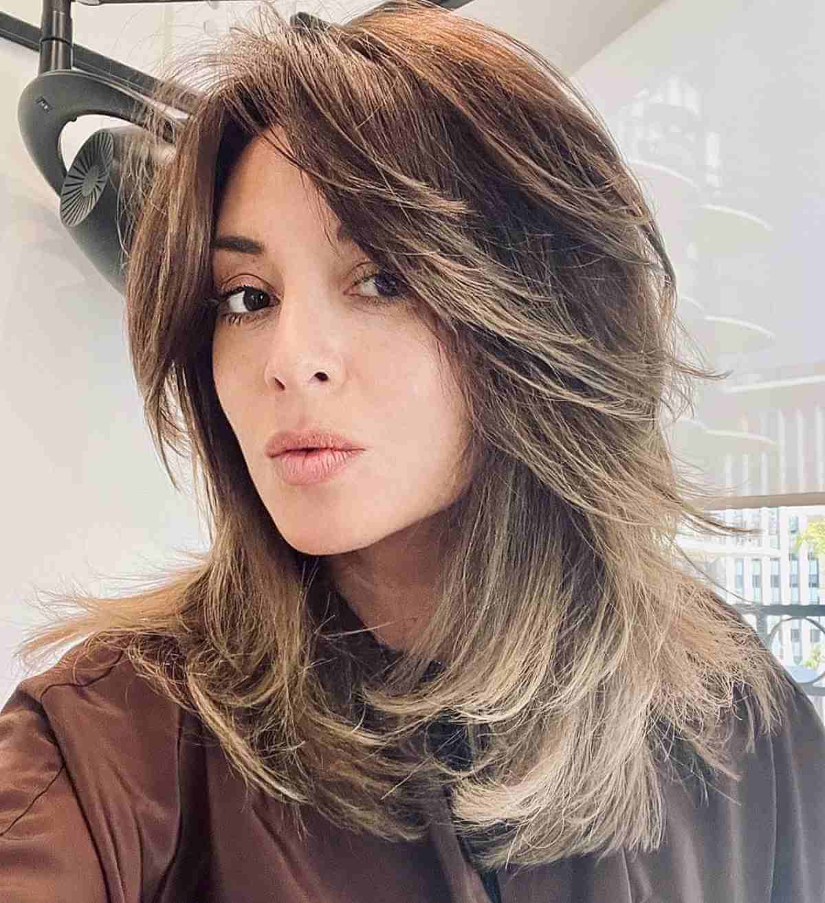 74 Most Popular Medium-Length Layered Haircuts for 2025