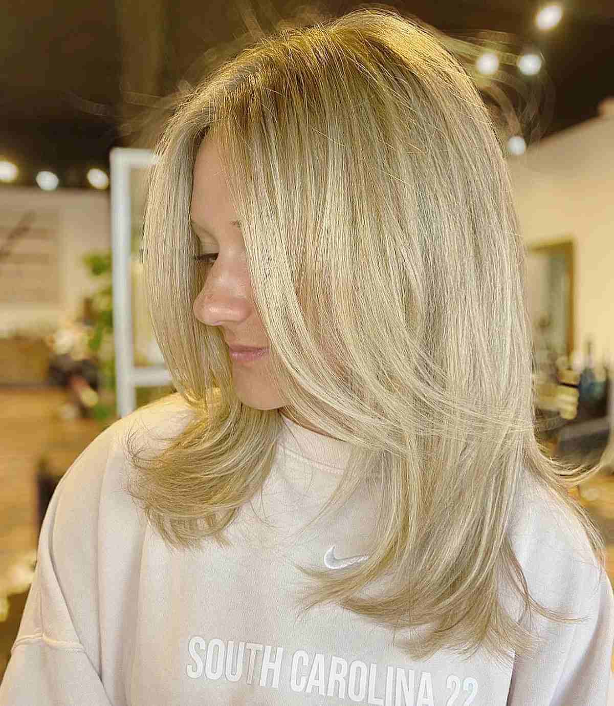 74 Most Popular Medium-Length Layered Haircuts for 2025