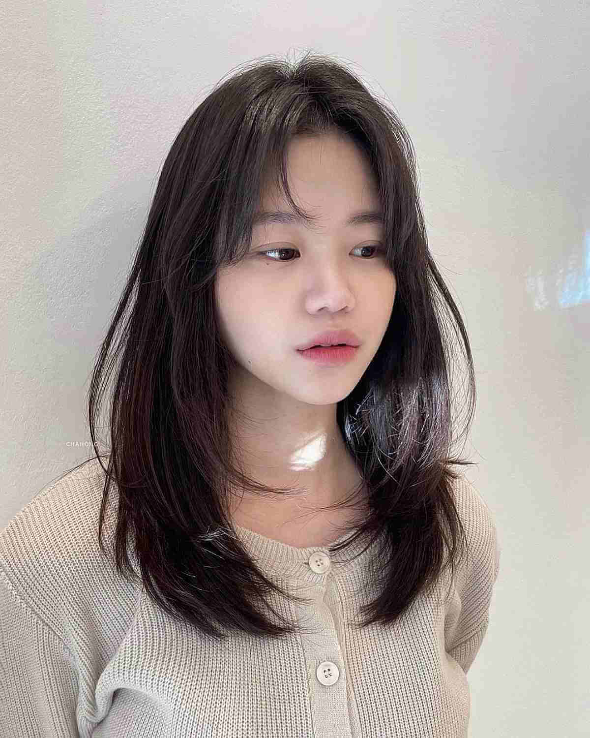 74 Most Popular Medium-Length Layered Haircuts for 2025