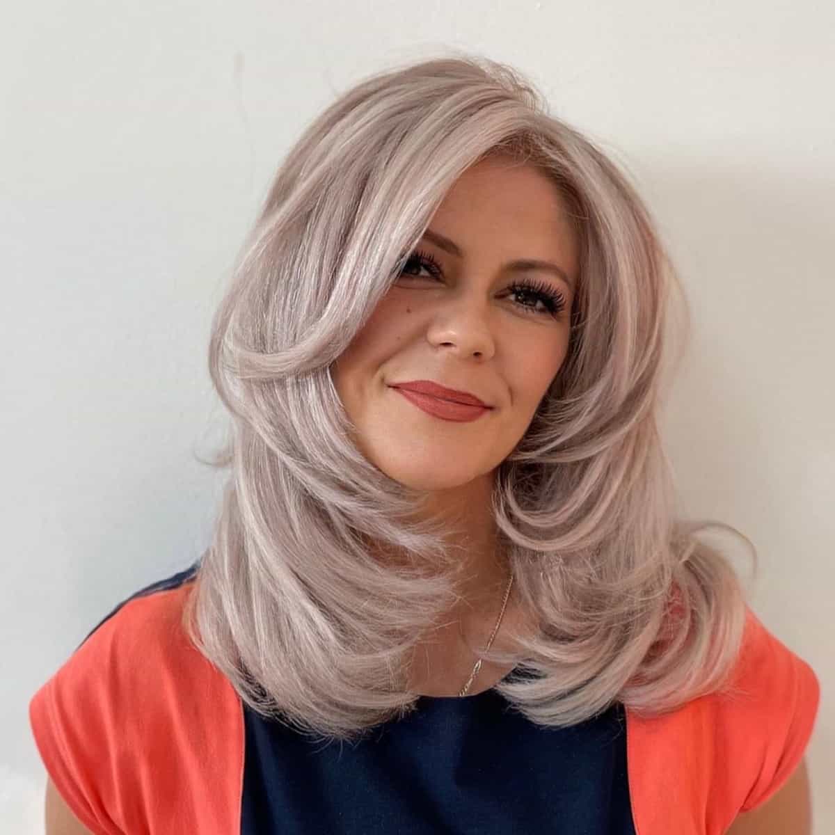 74 Most Popular Medium-Length Layered Haircuts for 2025