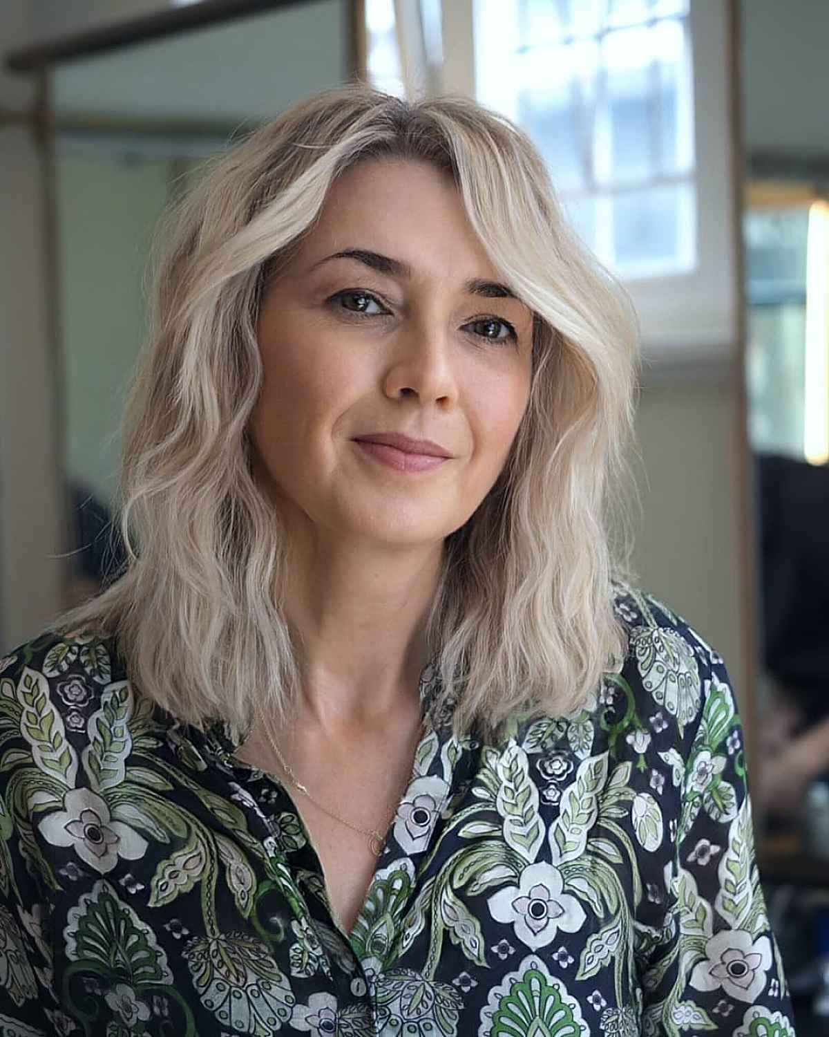 74 Most Popular Medium-Length Layered Haircuts for 2025