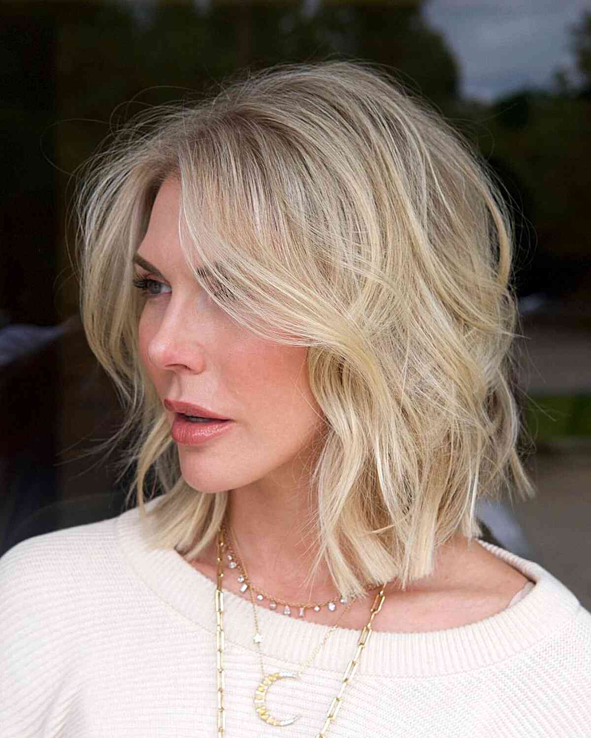 74 Most Popular Medium-Length Layered Haircuts for 2025