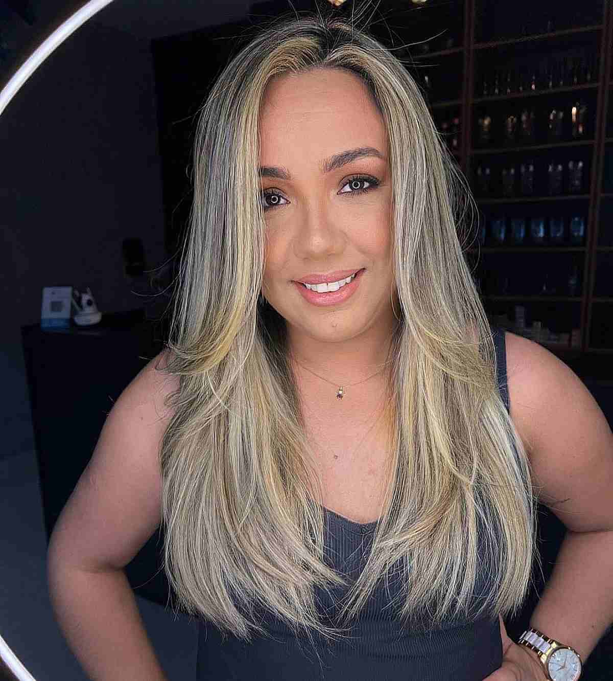 25 Slimming Long Layered Haircuts for Women with Full Faces