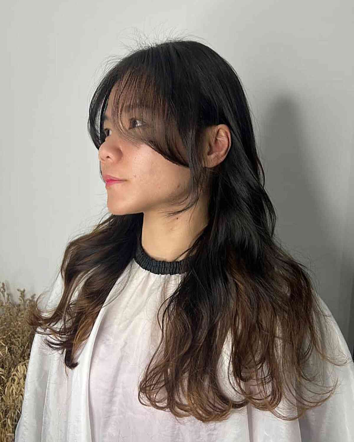 52 Trendy & Easy Long Layered Hair with Bangs for 2025
