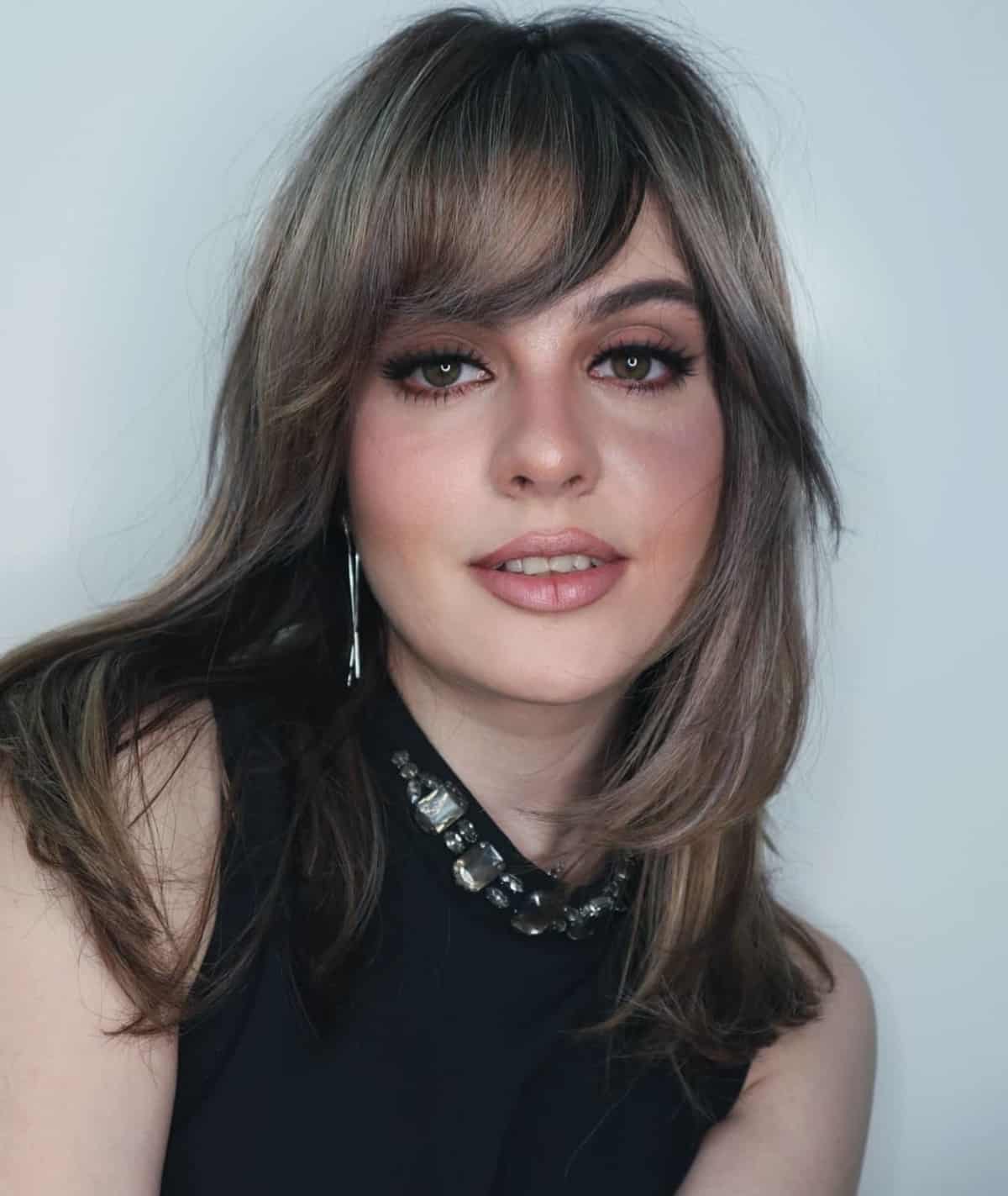 52 Trendy & Easy Long Layered Hair with Bangs for 2025