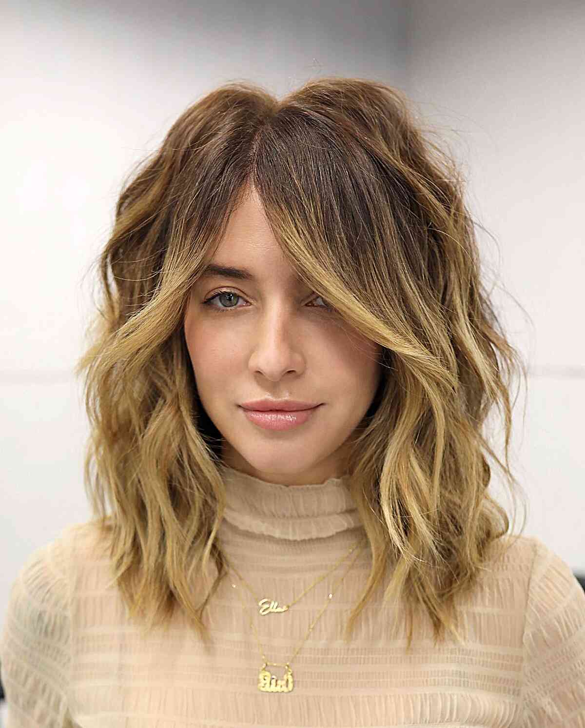 34 Best Ways to Get The Layered Wavy Hair Trend
