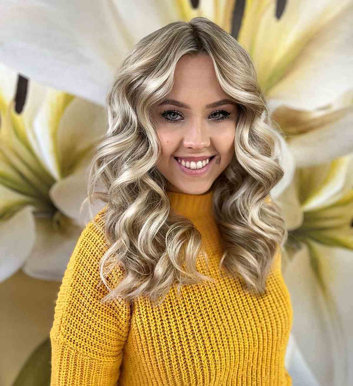 34 Best Ways to Get The Layered Wavy Hair Trend