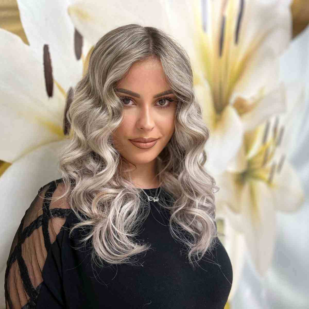 34 Best Ways to Get The Layered Wavy Hair Trend