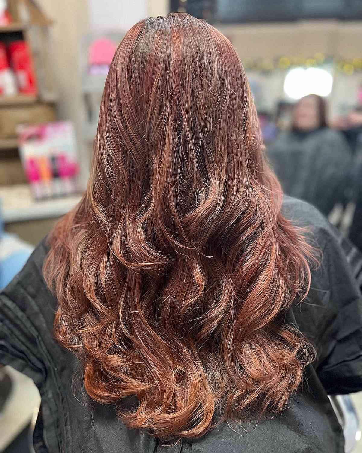 34 Best Ways to Get The Layered Wavy Hair Trend