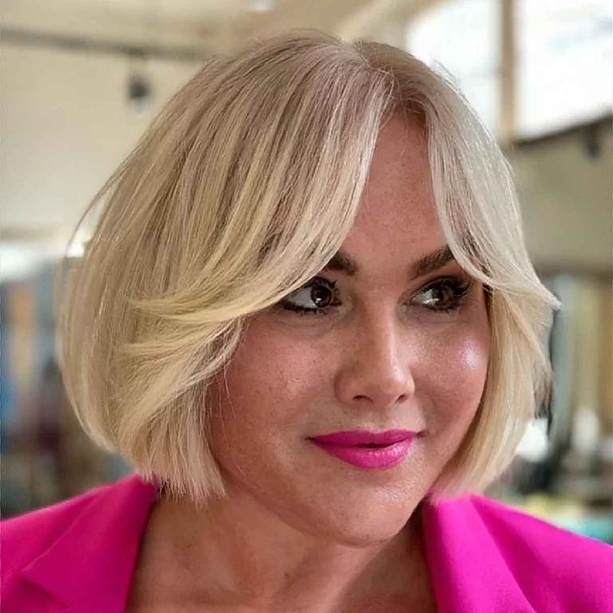 25 Striking Jaw-Length Blunt Bob Cuts to Complement All Face Shapes