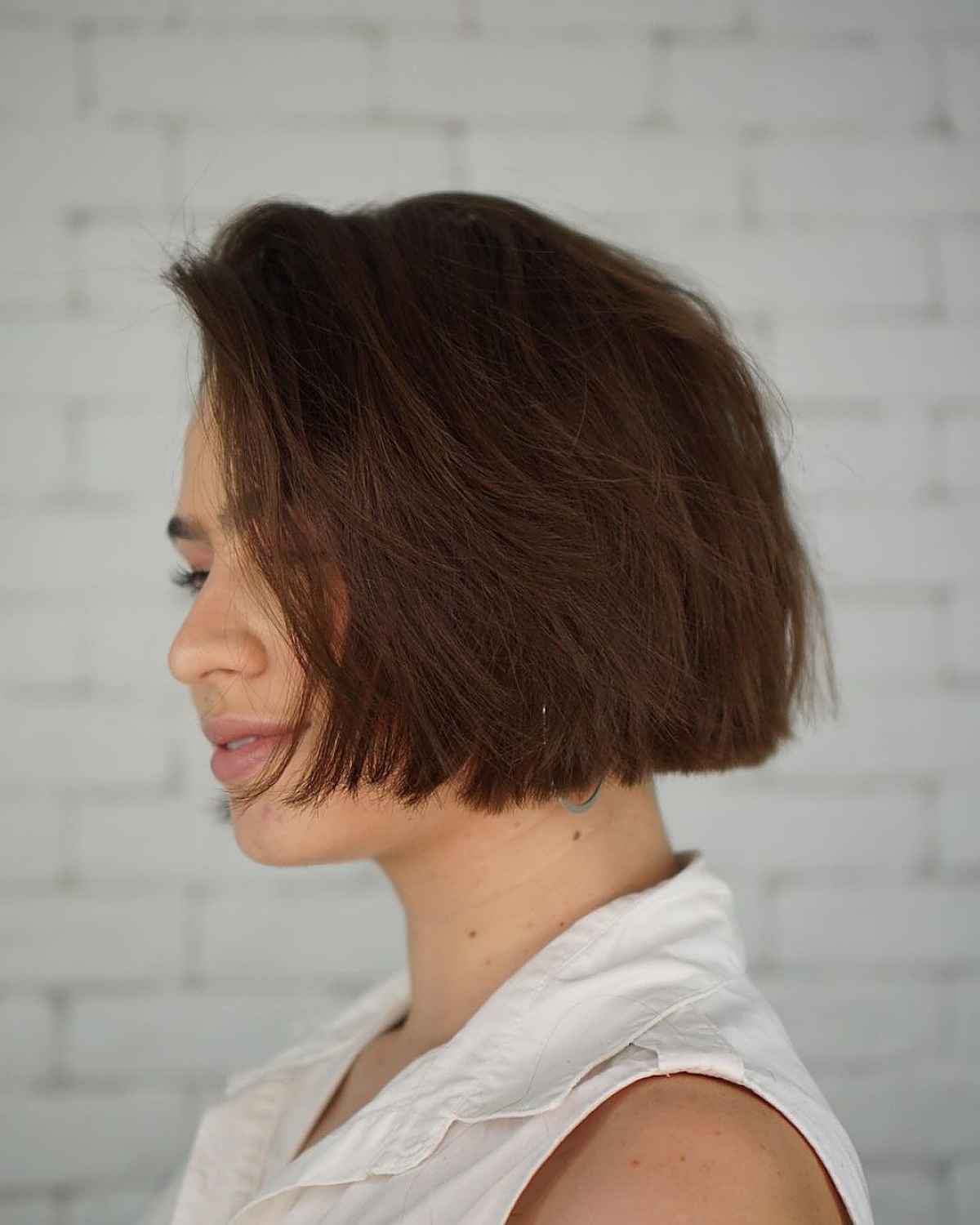 25 Striking Jaw-Length Blunt Bob Cuts to Complement All Face Shapes