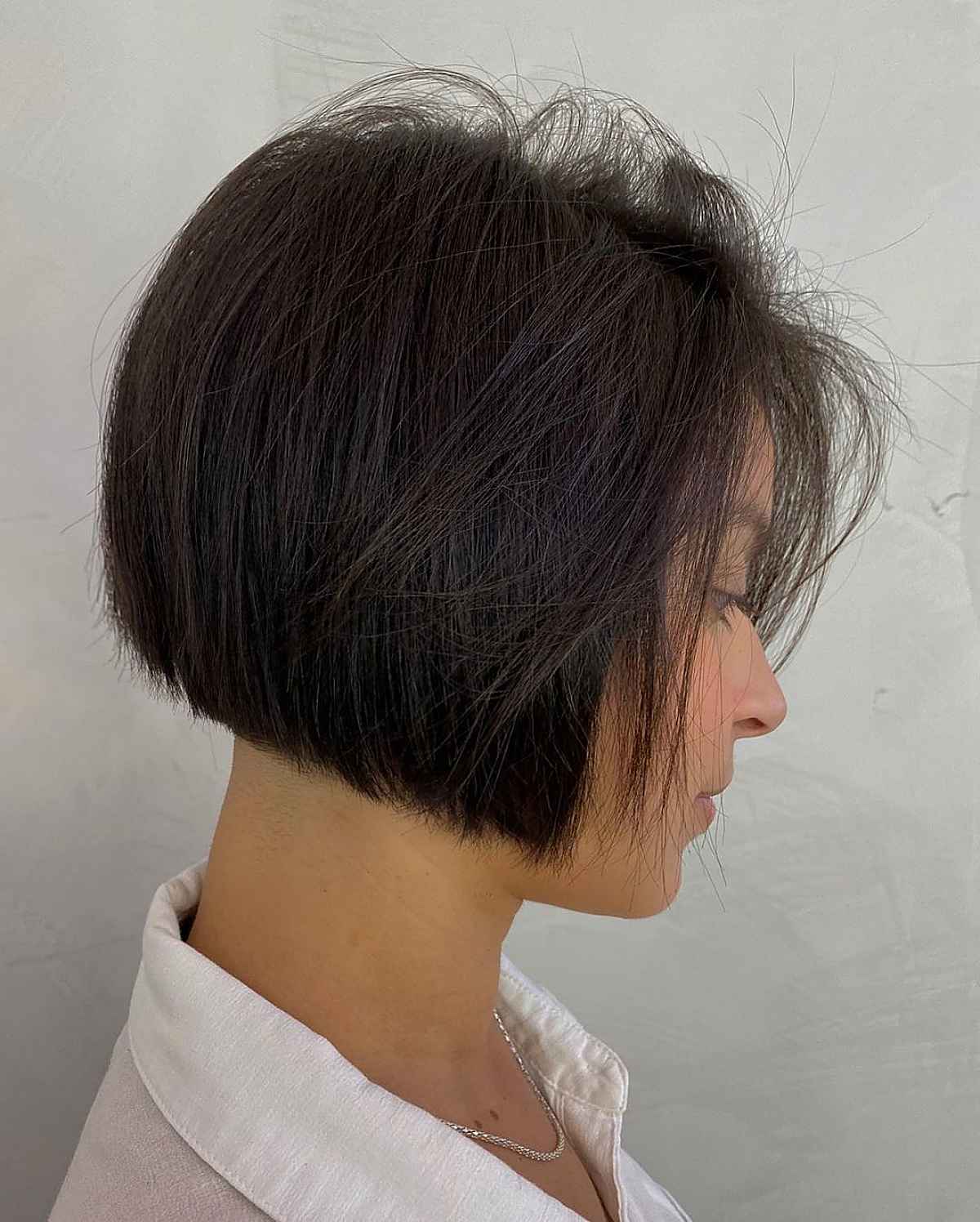 25 Striking Jaw-Length Blunt Bob Cuts to Complement All Face Shapes
