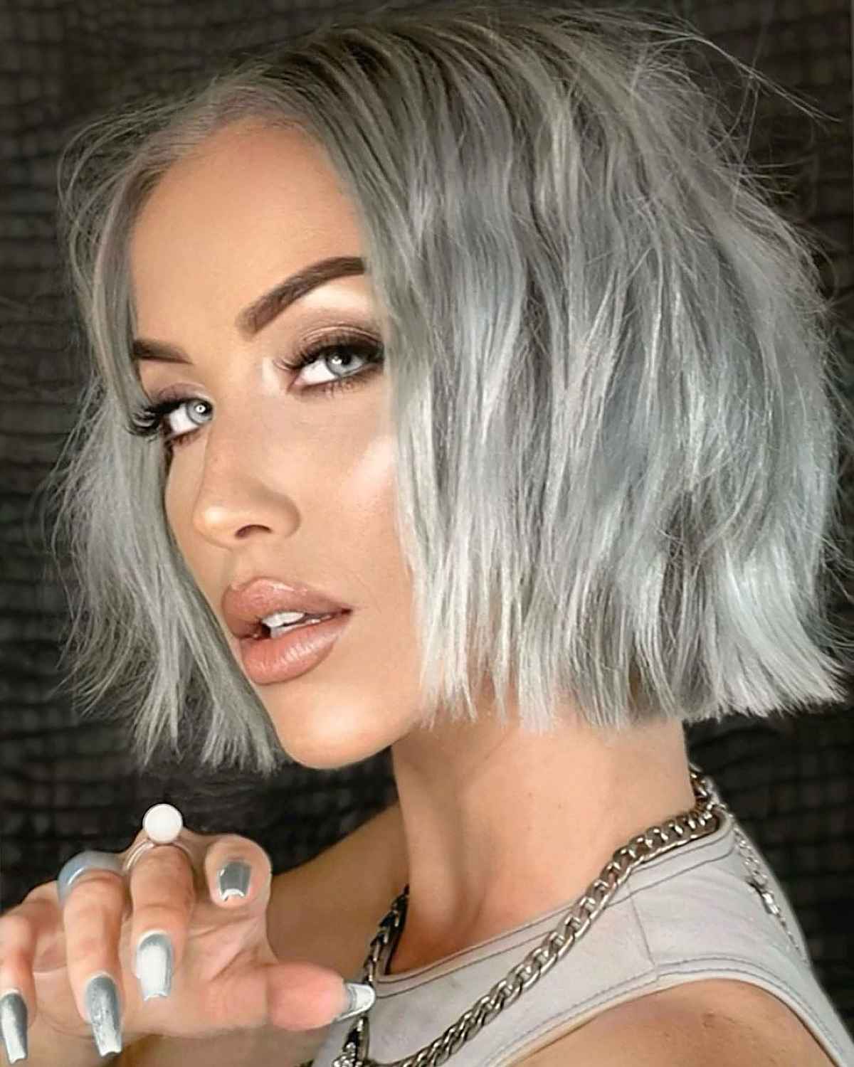 25 Striking Jaw-Length Blunt Bob Cuts to Complement All Face Shapes
