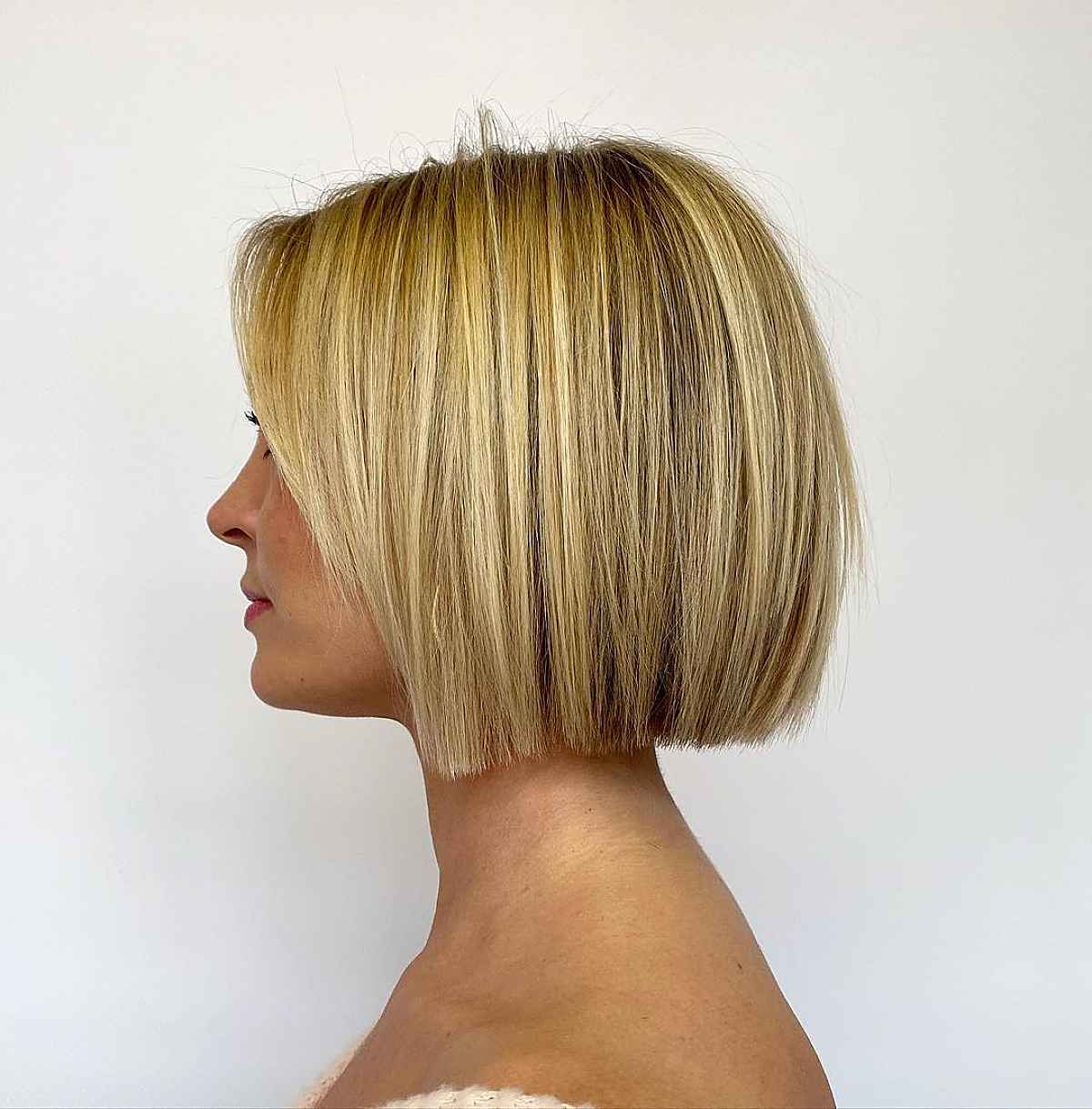 28 Best Ways to Get the New Sliced Bob Haircut Trend