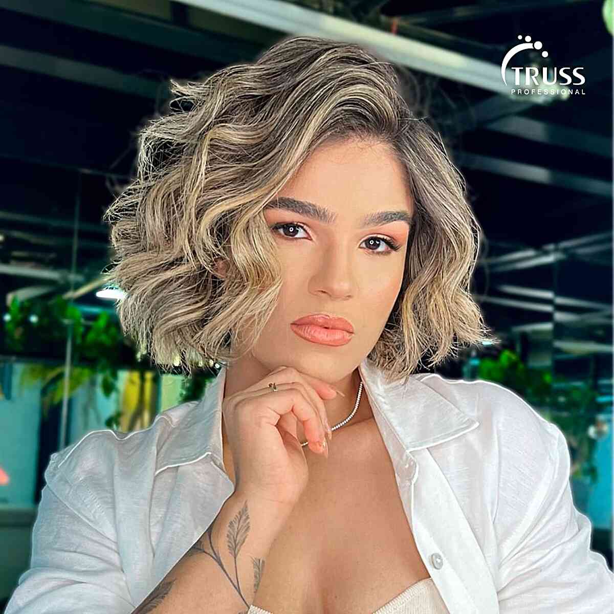30 Short Wavy Bob Haircuts Trending Right Now