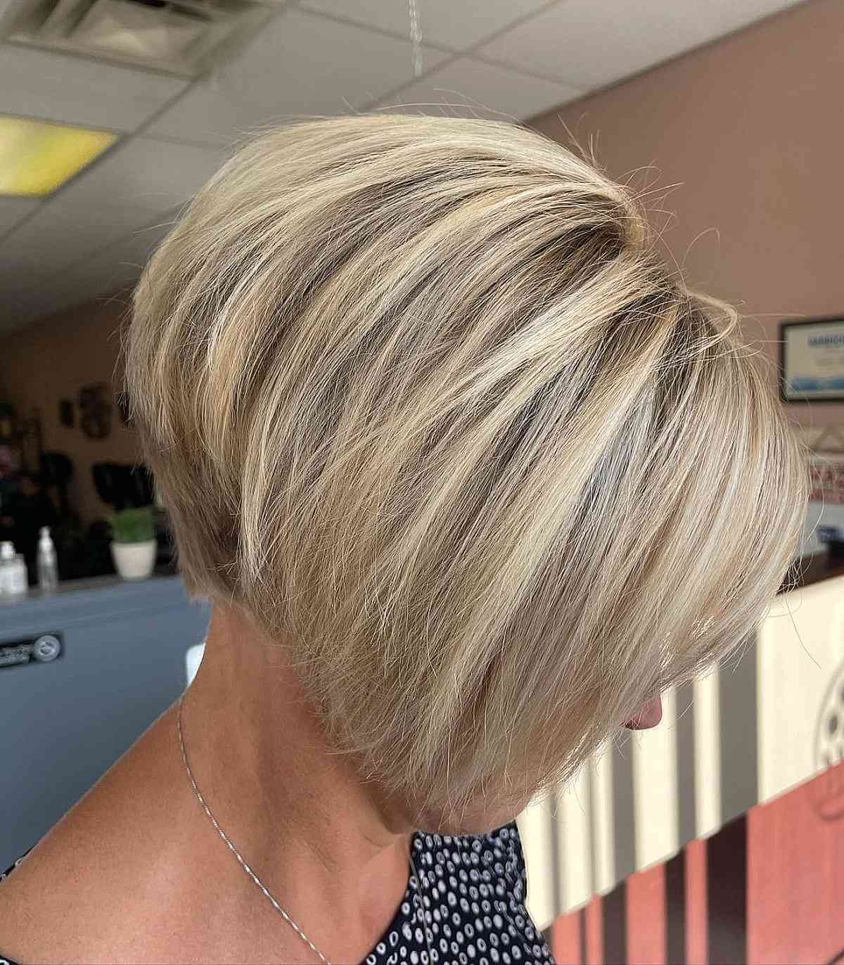 Top 40 Wedge Haircut Ideas for Short & Thin Hair in 2025