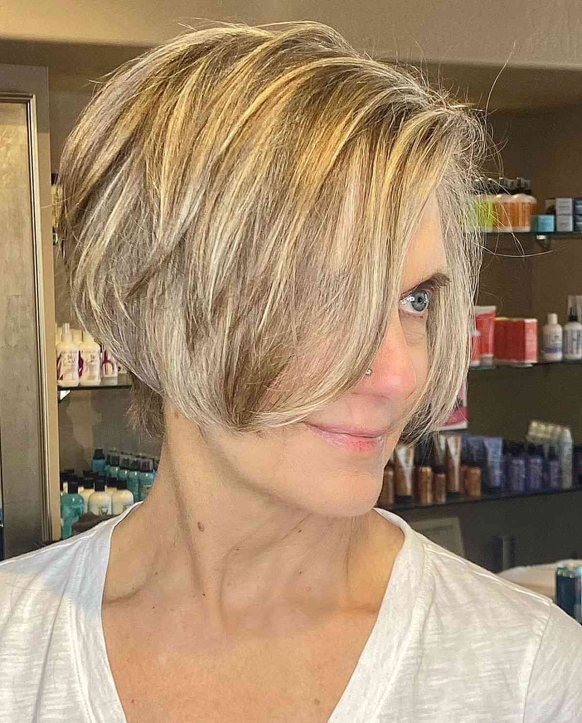 29 Types of Ear-Length Bob Haircuts Women are Asking for Right Now