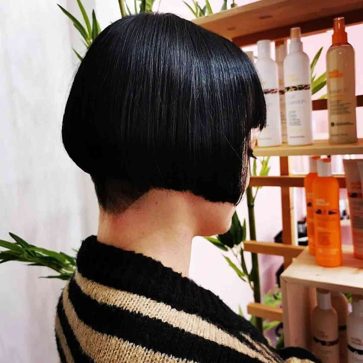 29 Types of Ear-Length Bob Haircuts Women are Asking for Right Now