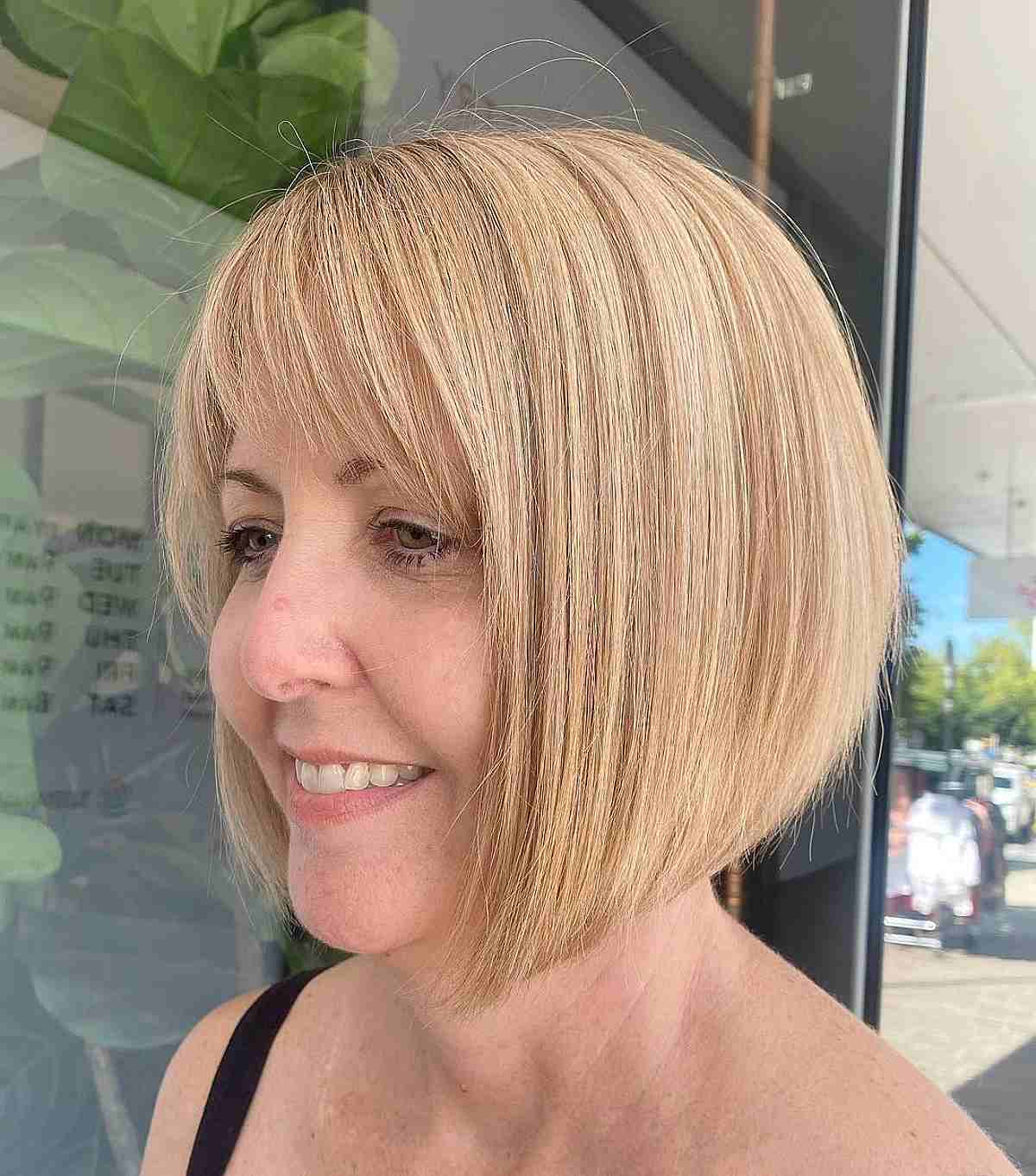 29 Modern Inverted Bob with Bangs (And Ones to Avoid)