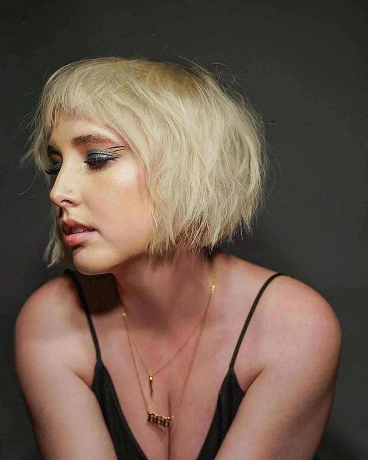 24 Coolest Jaw-Length Choppy Bob with Bangs for a Mod Look
