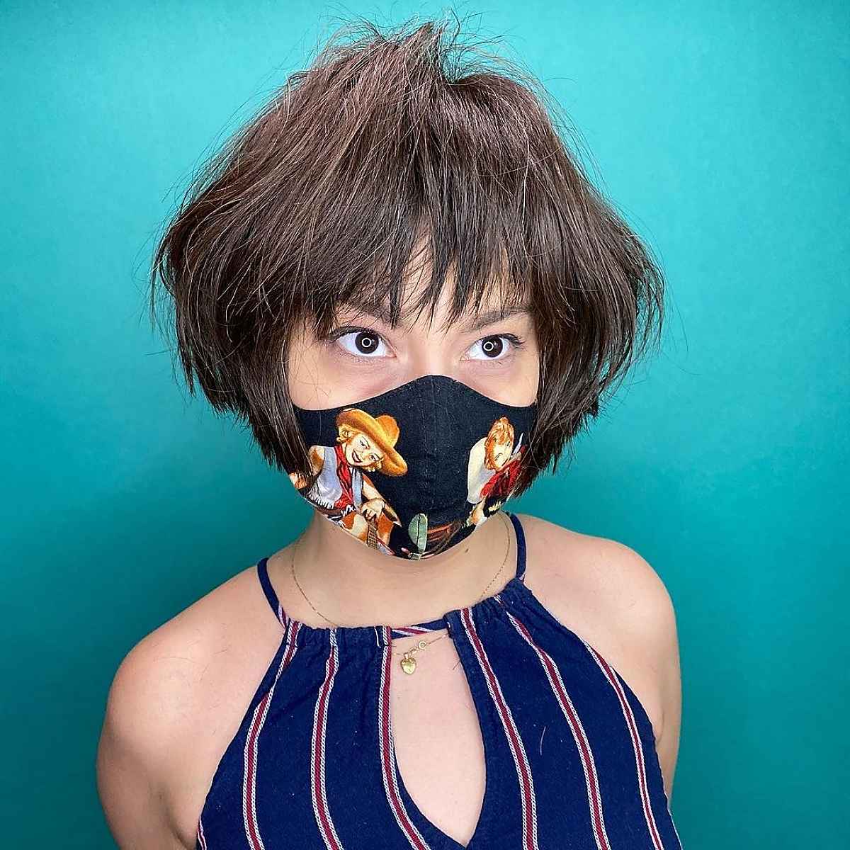 24 Coolest Jaw-Length Choppy Bob with Bangs for a Mod Look