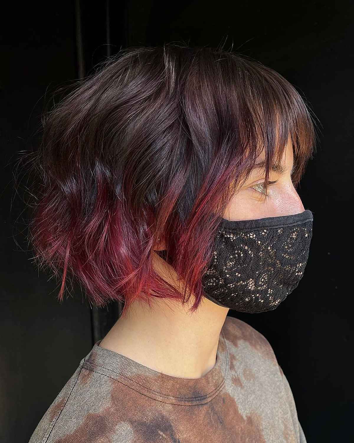 24 Coolest Jaw-Length Choppy Bob with Bangs for a Mod Look