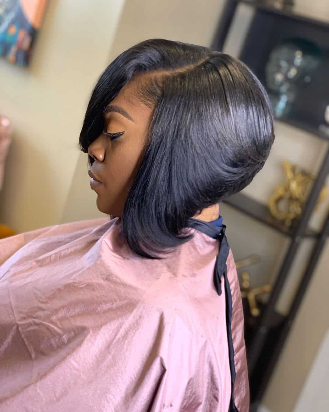 23 Swing Bob Haircuts + Hairstyles Trending Right Now