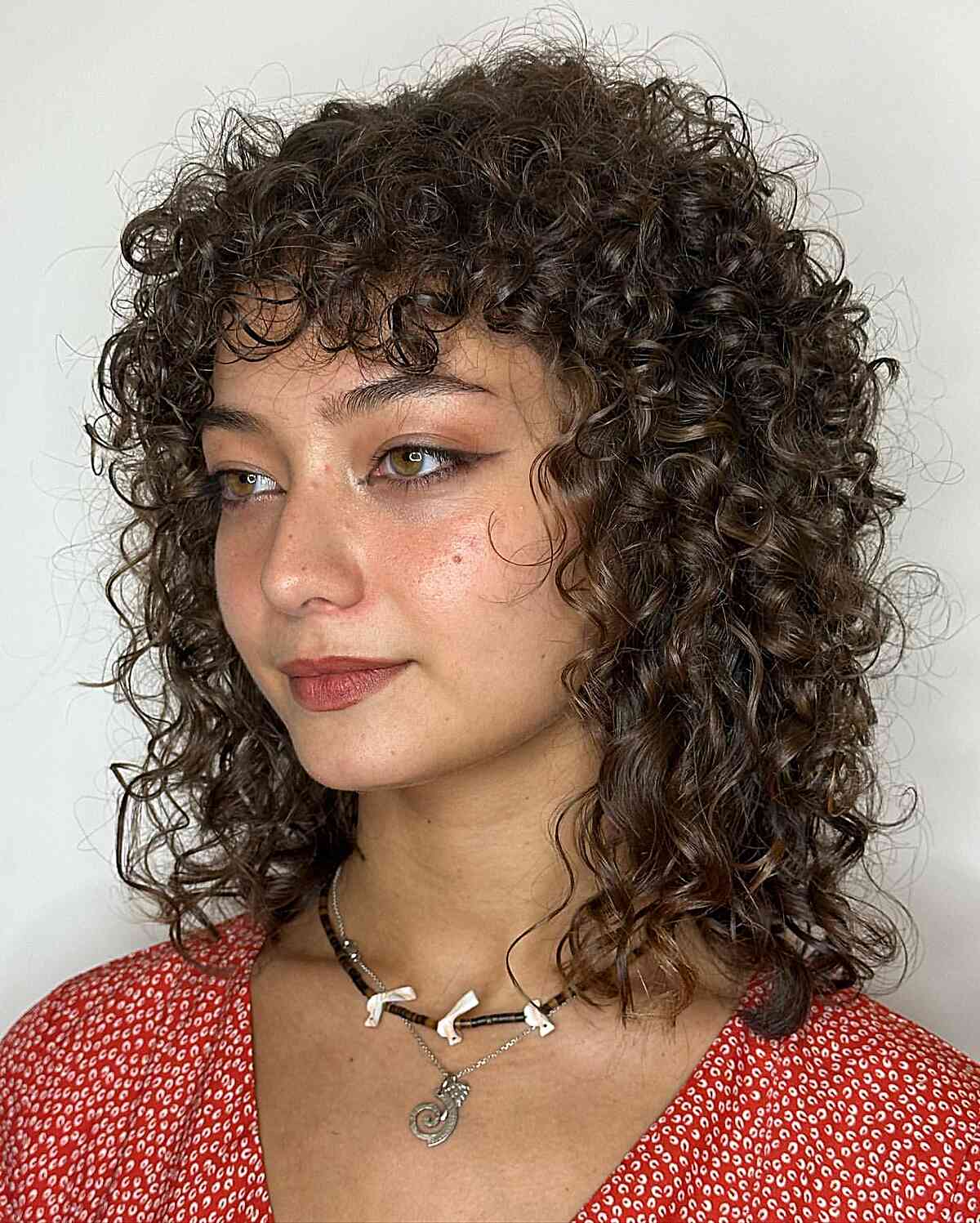 28 Stunning Long Curly Bob Haircuts: Meet the “Curly Lob”
