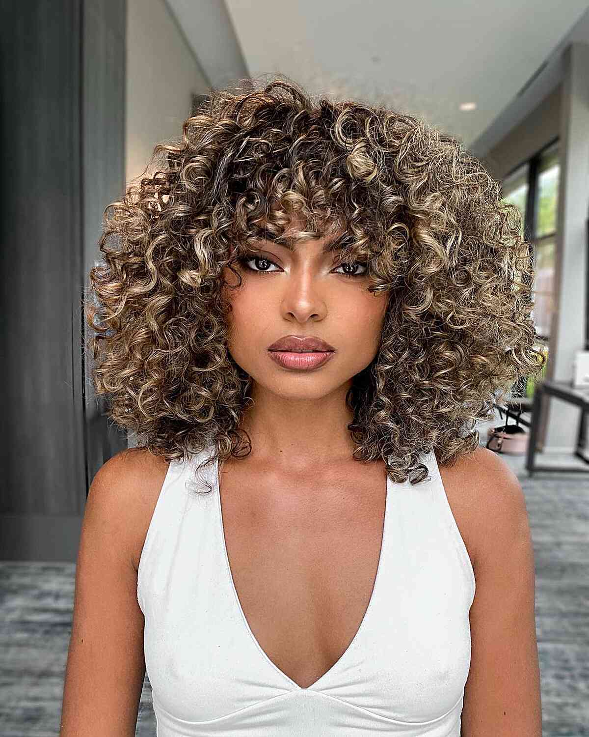 28 Stunning Long Curly Bob Haircuts: Meet the “Curly Lob”