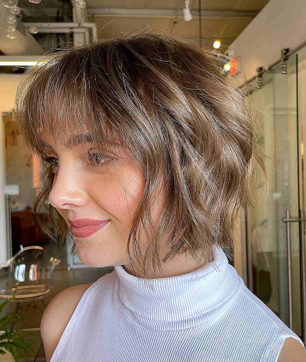 36 Shaggy Bob with Bangs Haircut Ideas for The Modern, Retro Girl