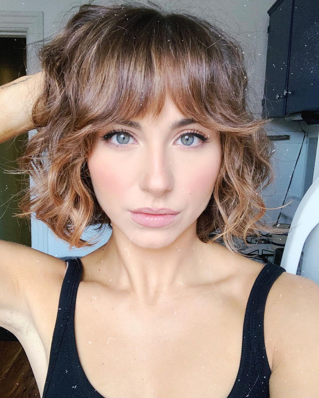 36 Shaggy Bob with Bangs Haircut Ideas for The Modern, Retro Girl