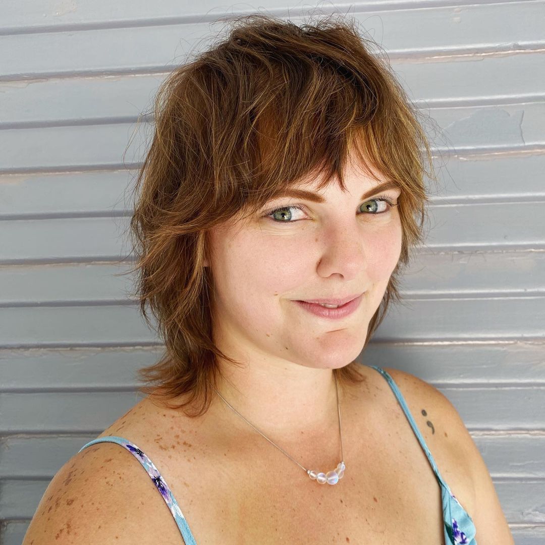 36 Shaggy Bob with Bangs Haircut Ideas for The Modern, Retro Girl