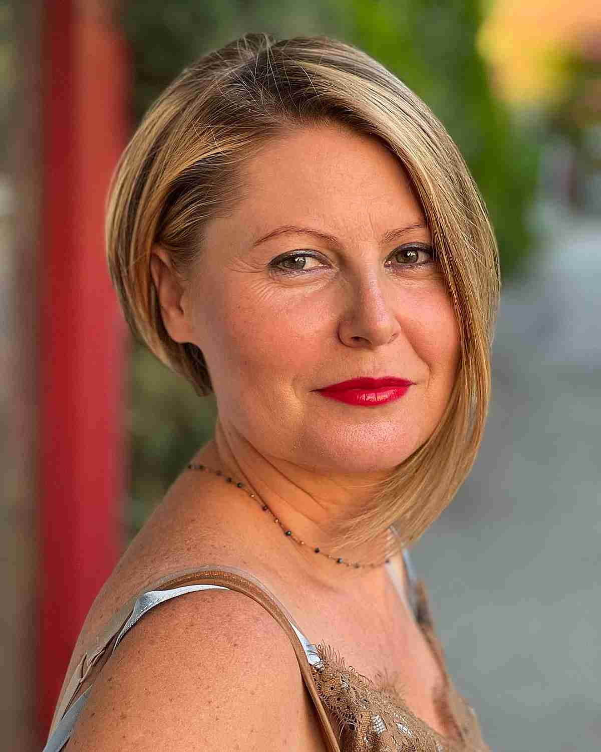 36 Short Asymmetrical Bob Hairstyles Trending in 2025